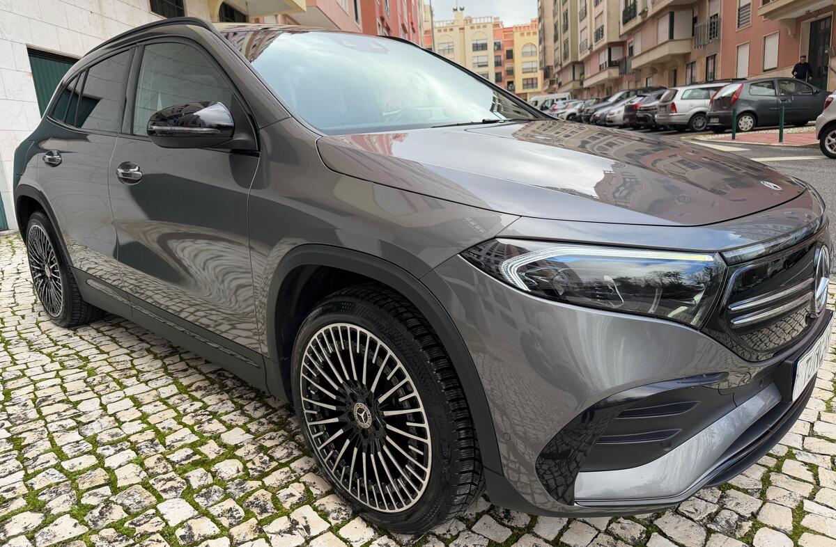 MERCEDES EQA 250+ AMG Line