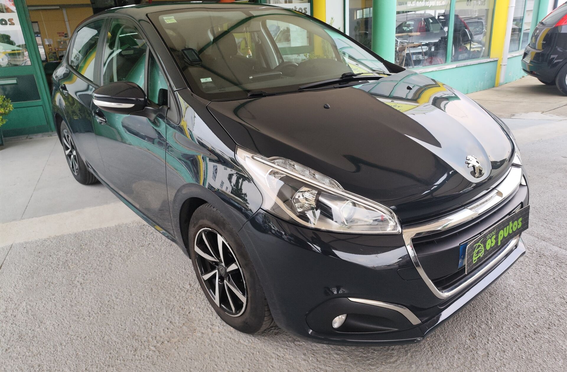 PEUGEOT 208 1.5 BlueHDi Active