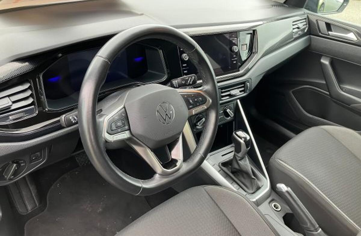 VOLKSWAGEN Polo 1.0 TSI Urban DSG