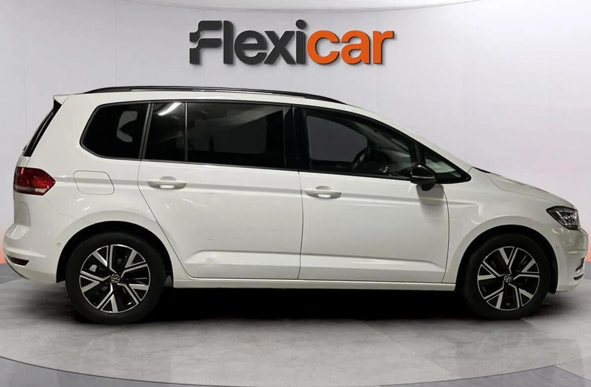 VOLKSWAGEN Touran 2.0 TDI R-Line DSG