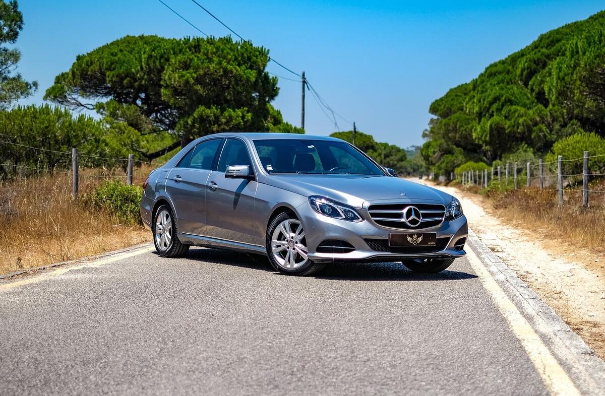 MERCEDES Classe E E 220 CDi BlueEfficiency Auto