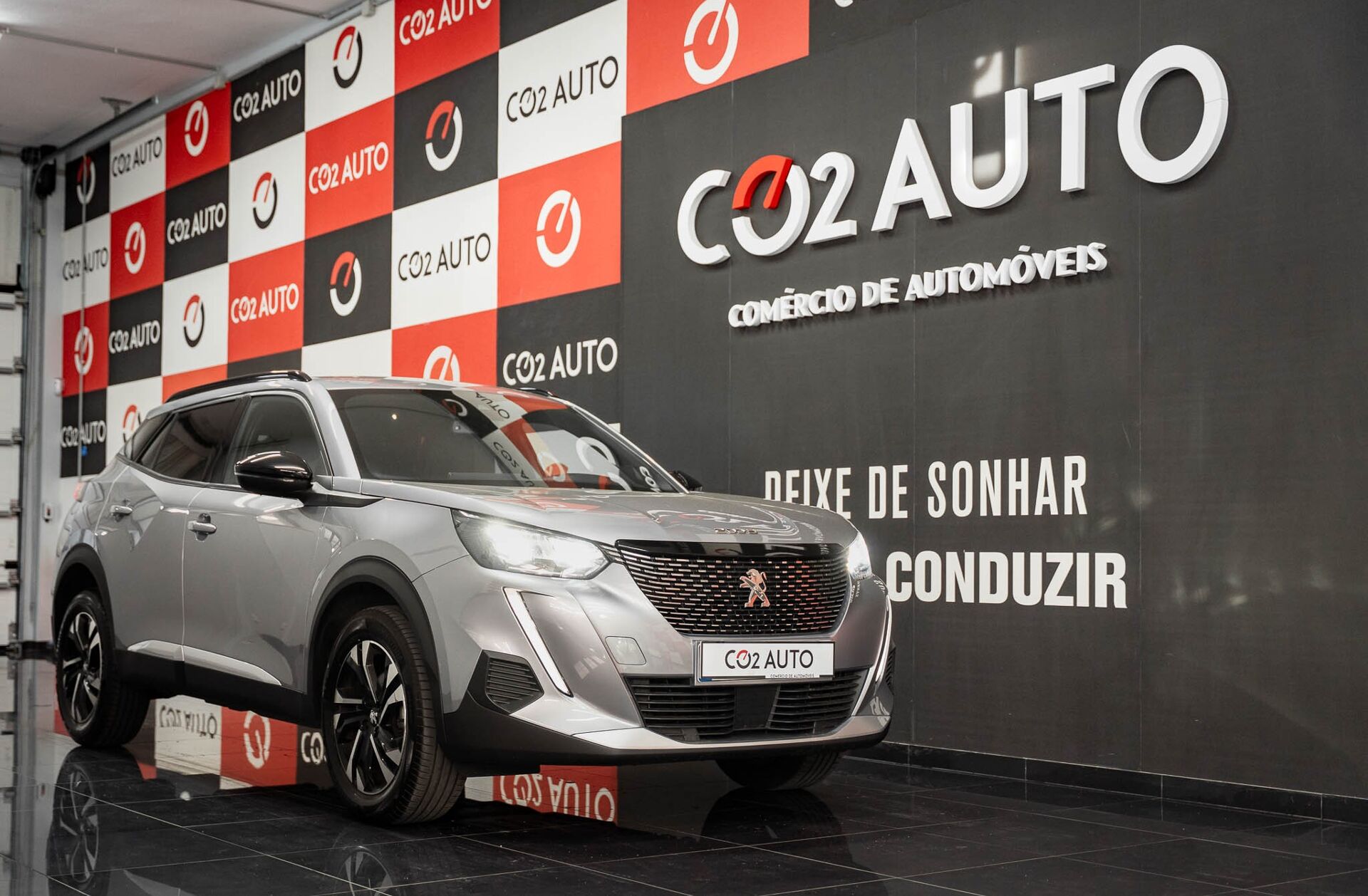 PEUGEOT 2008 1.2 PureTech Allure