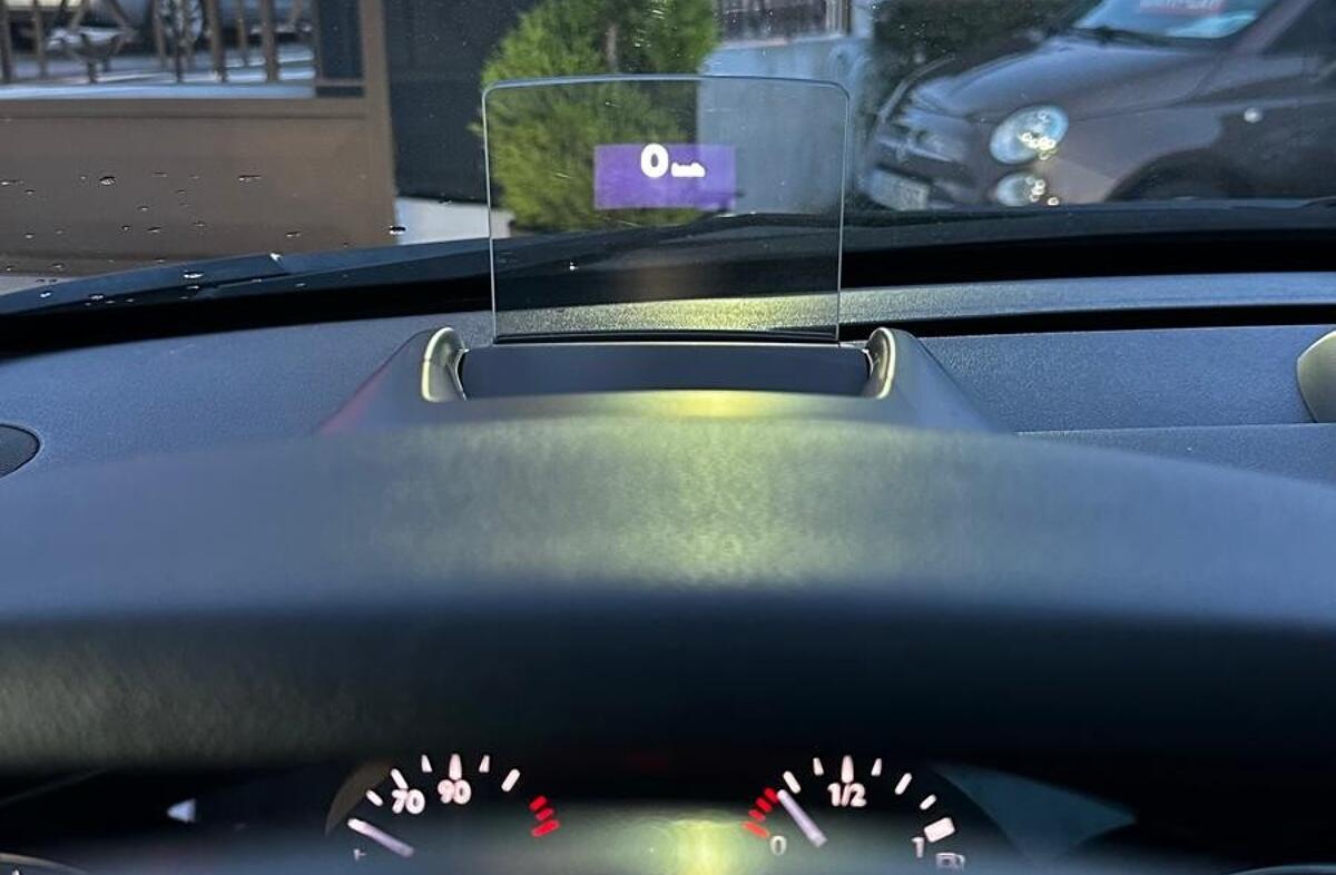 PEUGEOT 5008 1.6 HDi Allure J17