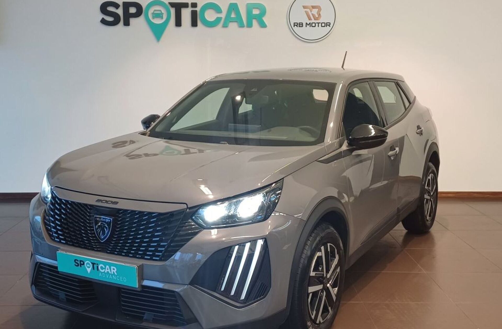 PEUGEOT 2008 1.2 PureTech Active