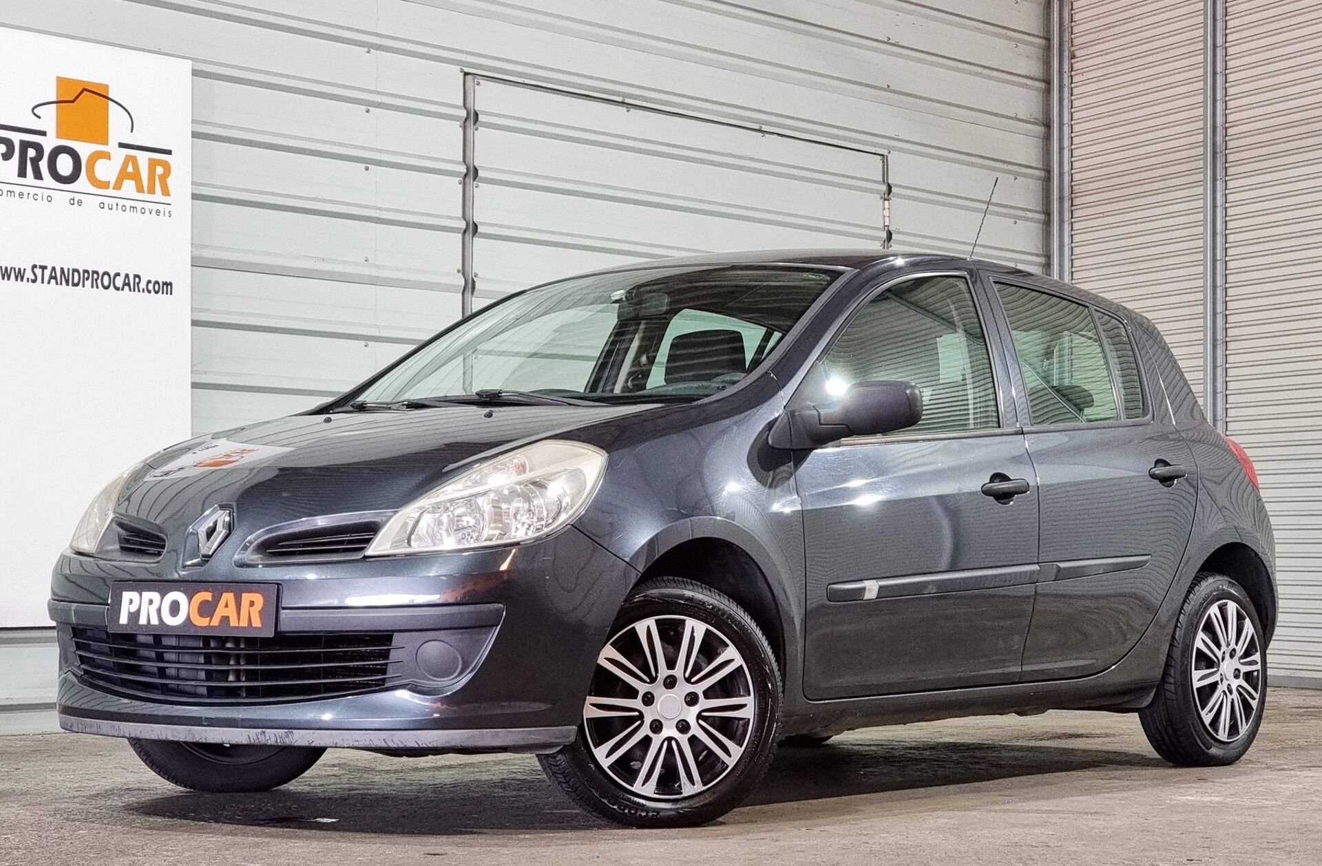 RENAULT Clio 1.2 16V Confort