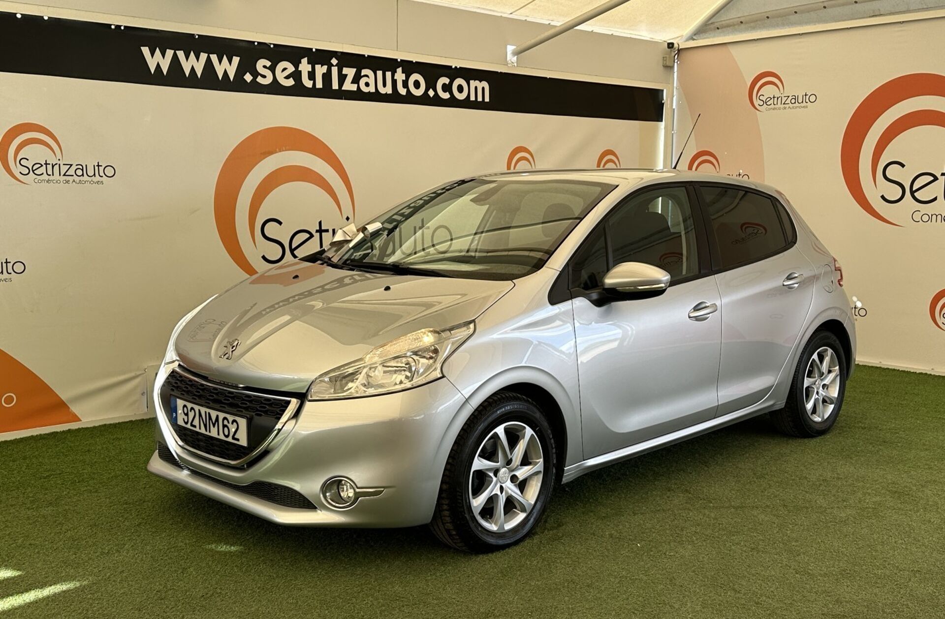 PEUGEOT 208 1.2 VTi Active