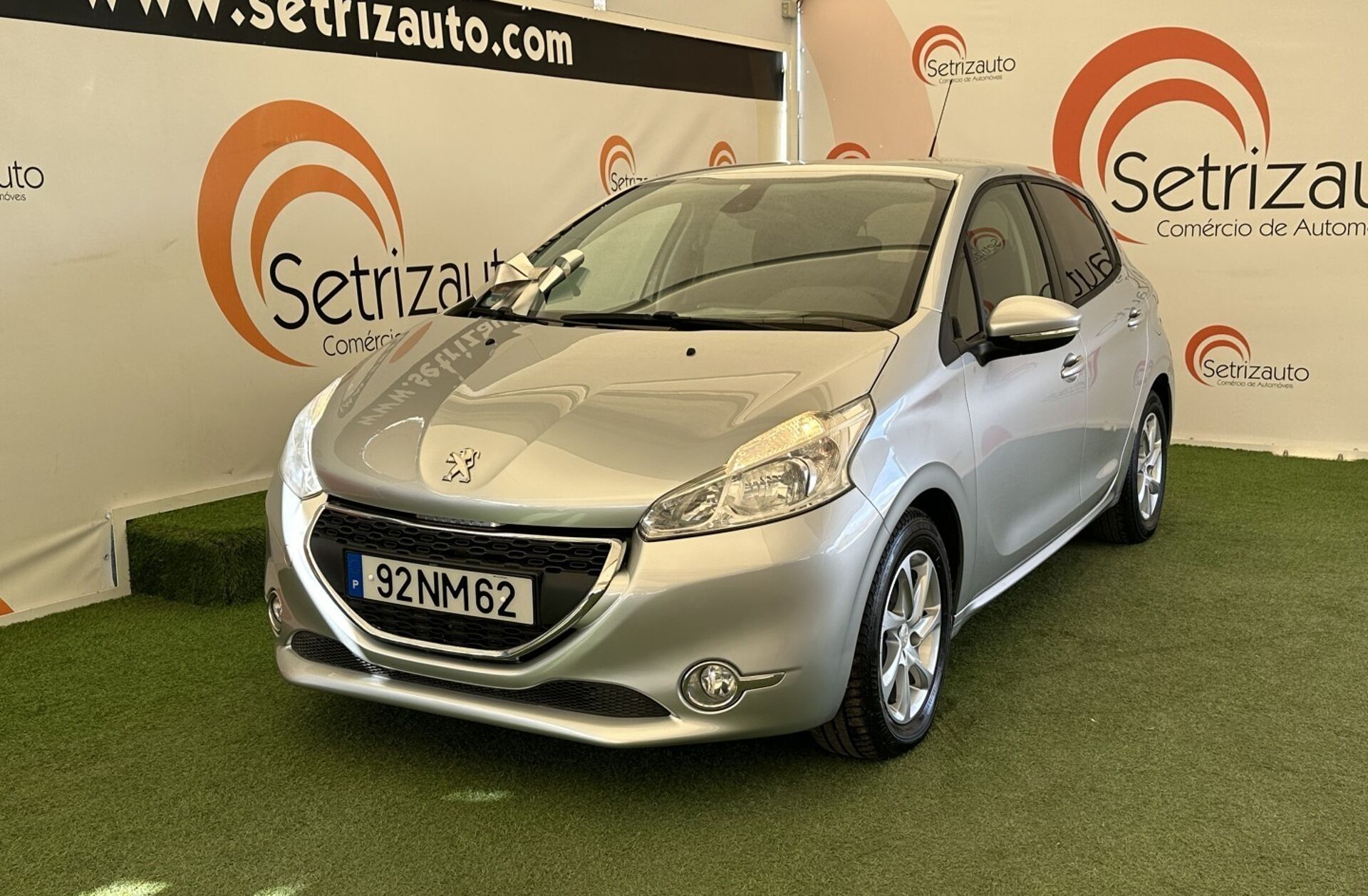 PEUGEOT 208 1.2 VTi Active