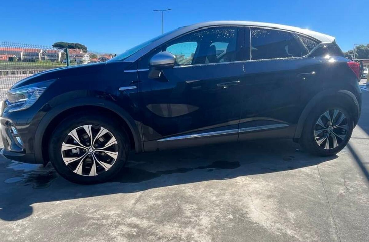 RENAULT Captur 1.6 E-Tech Full Hybrid Techno