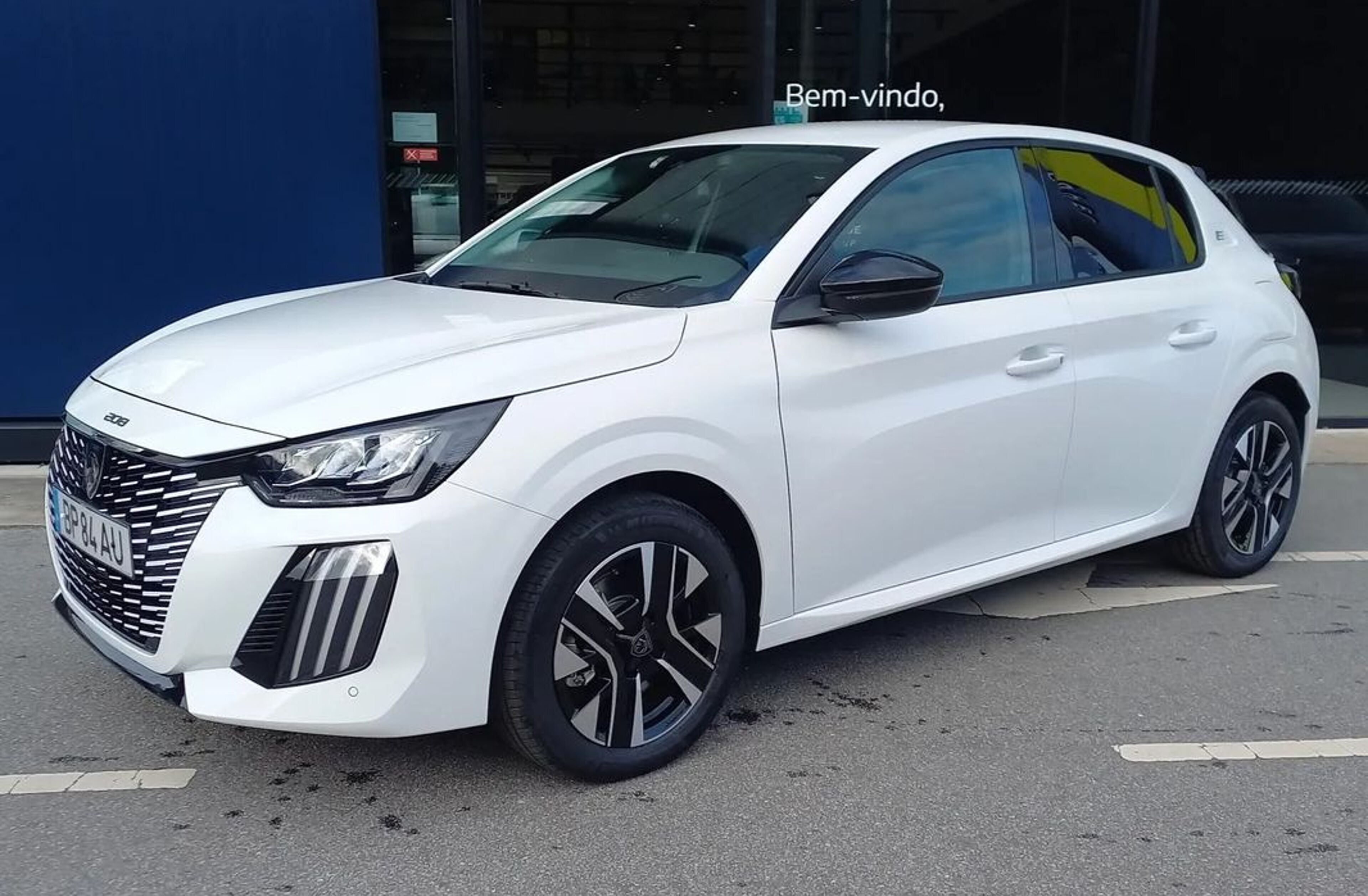 PEUGEOT 208 50 kWh Allure