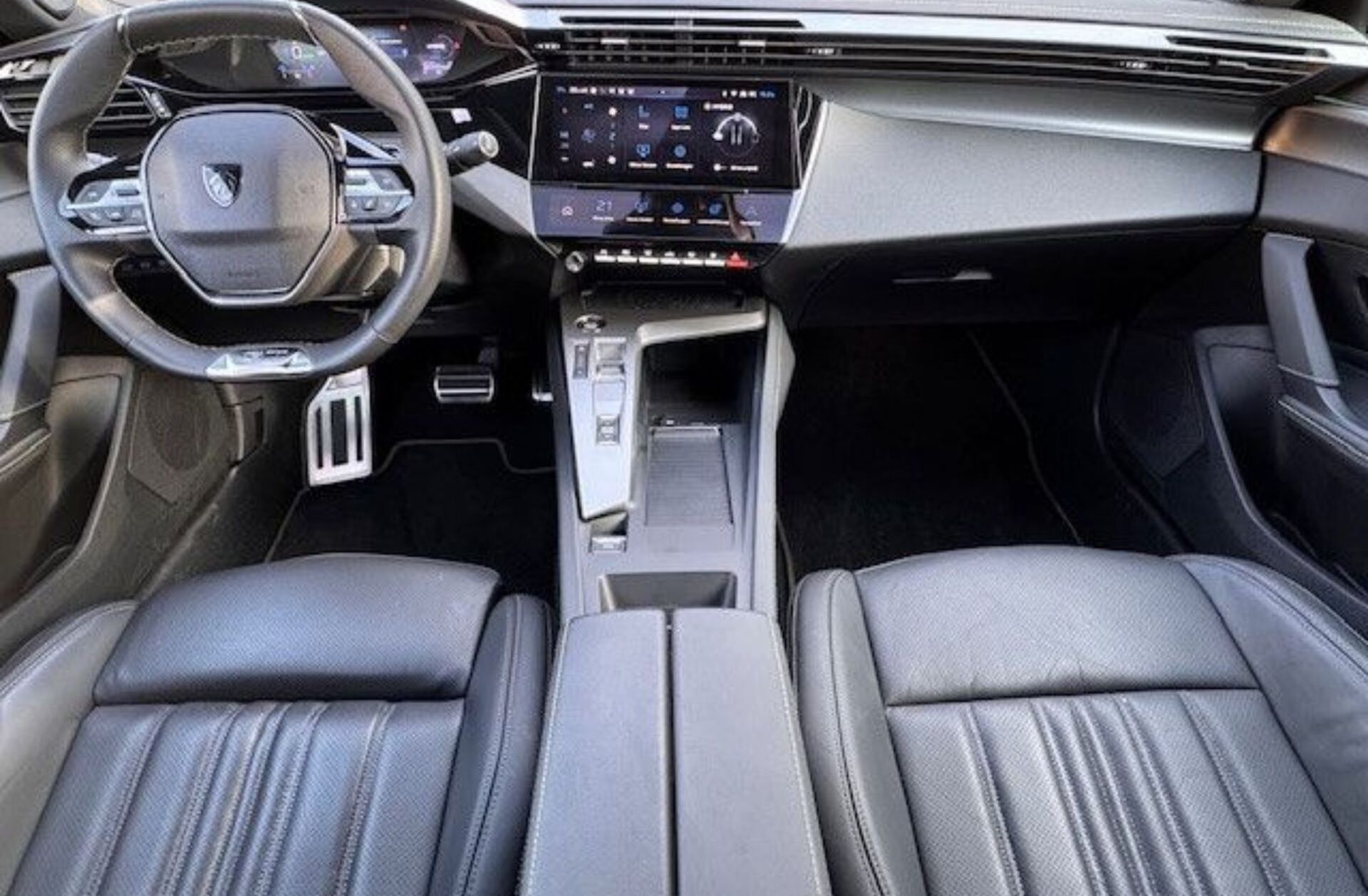 PEUGEOT 408 1.2 Hybrid GT e-DCS6