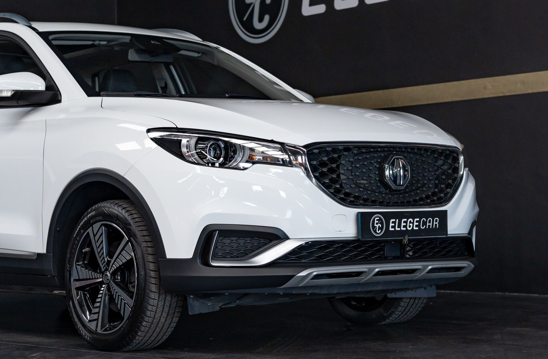 MG ZS 44.5 kWh Luxury