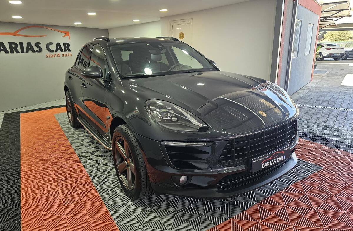PORSCHE Macan S