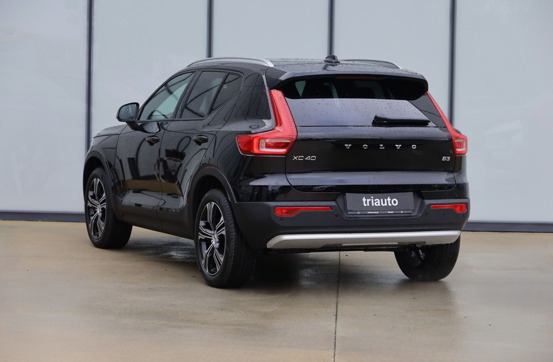 VOLVO XC40 2.0 B3 Core