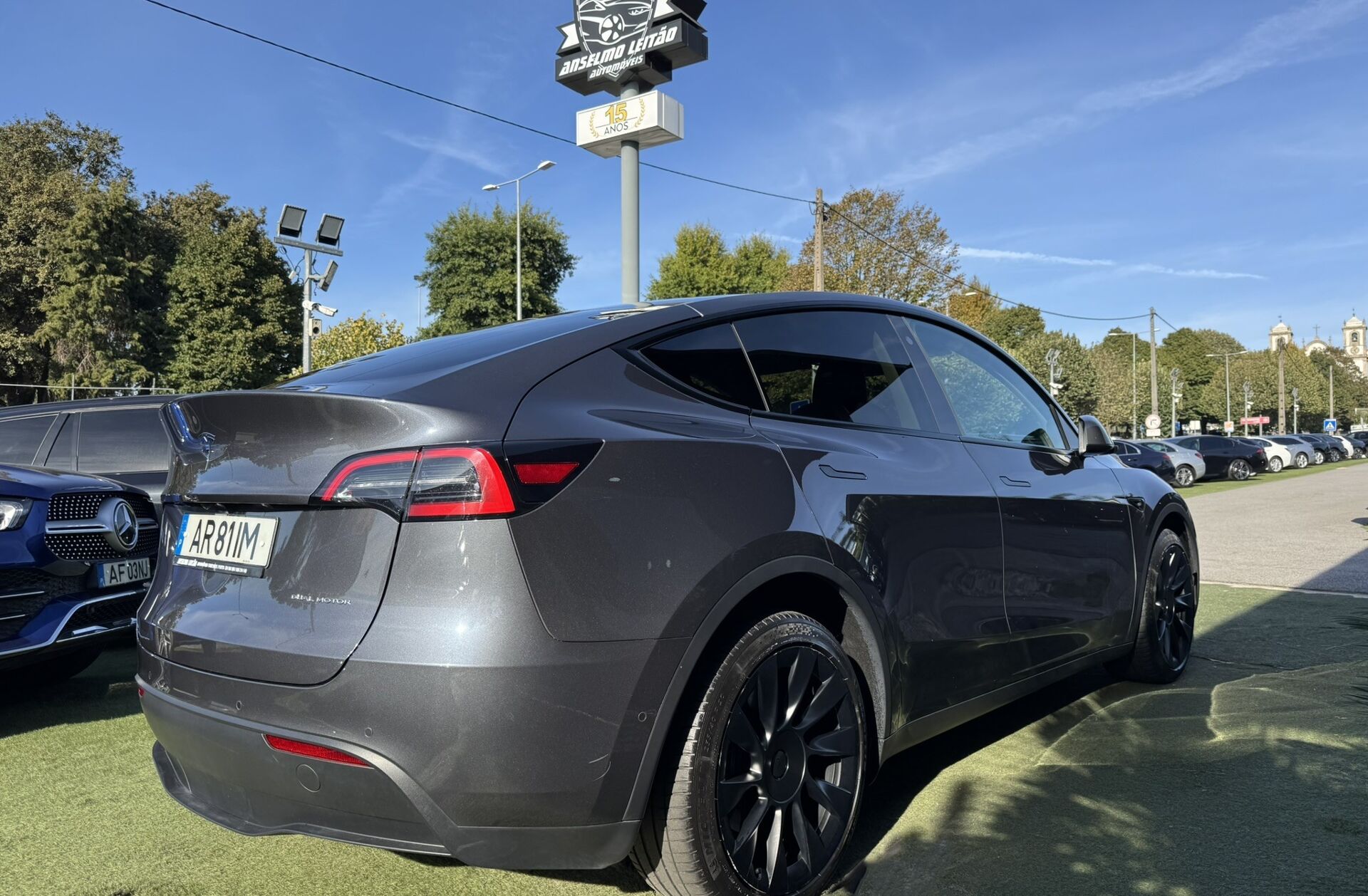 TESLA Model Y Long Range Tração Integral