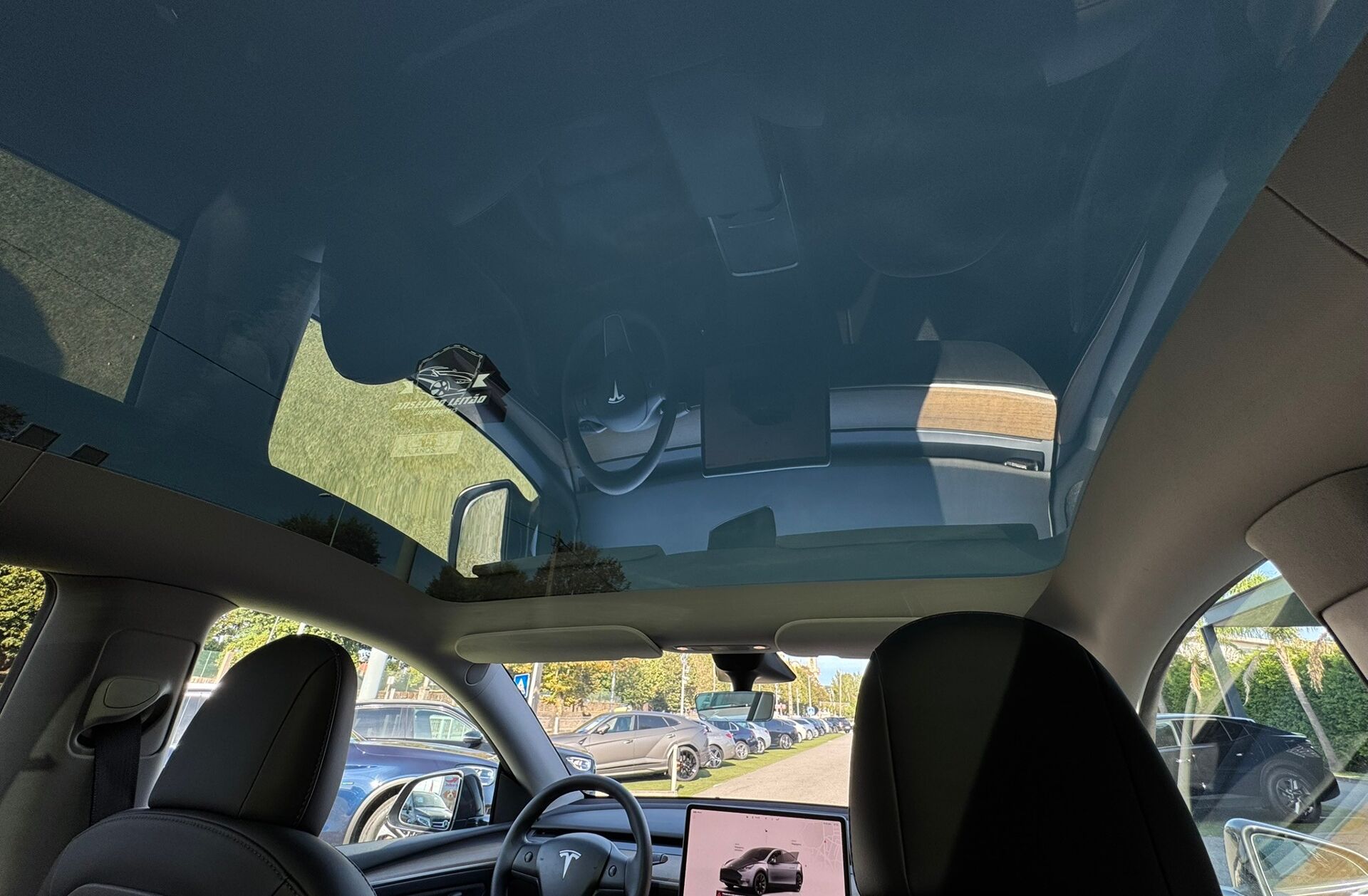 TESLA Model Y Long Range Tração Integral