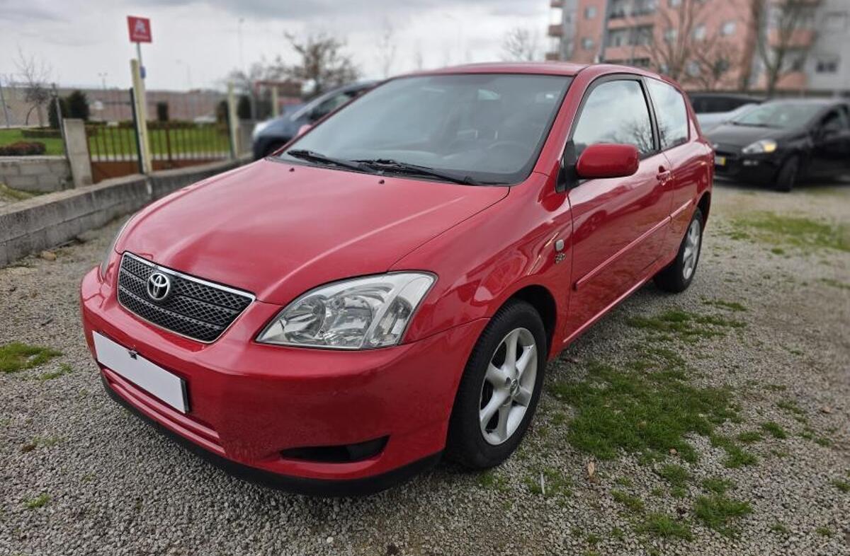 TOYOTA Corolla 2.0 D-4D Sol