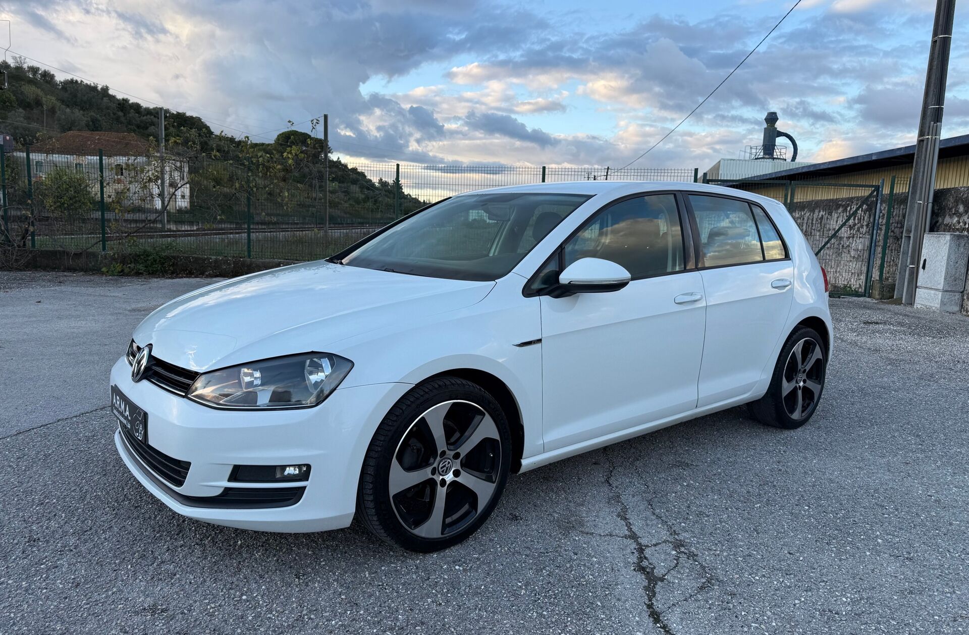 VOLKSWAGEN Golf 1.6 TDi Confortline