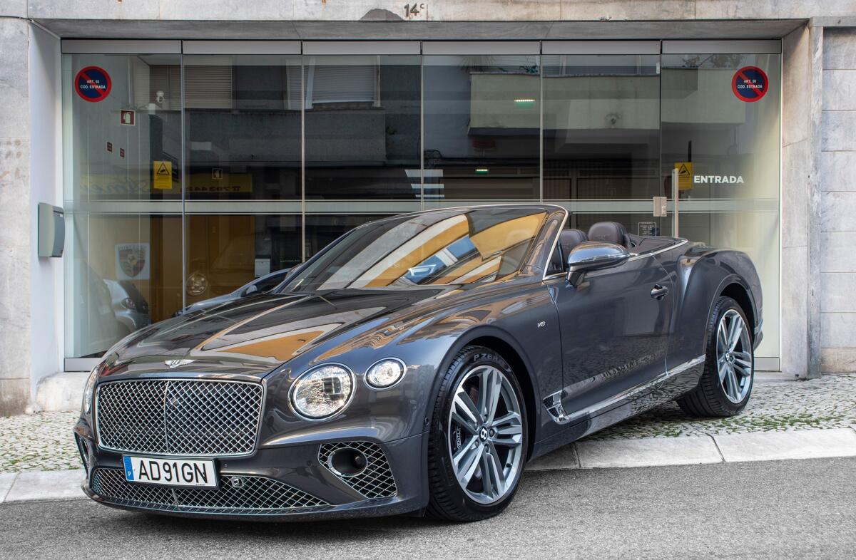 BENTLEY Continental GT V8