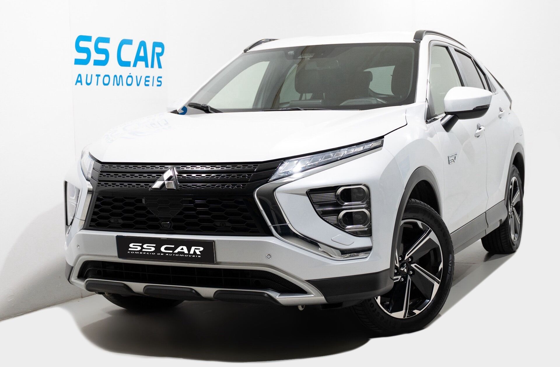 MITSUBISHI Eclipse Cross 2.4 PHEV eMotion