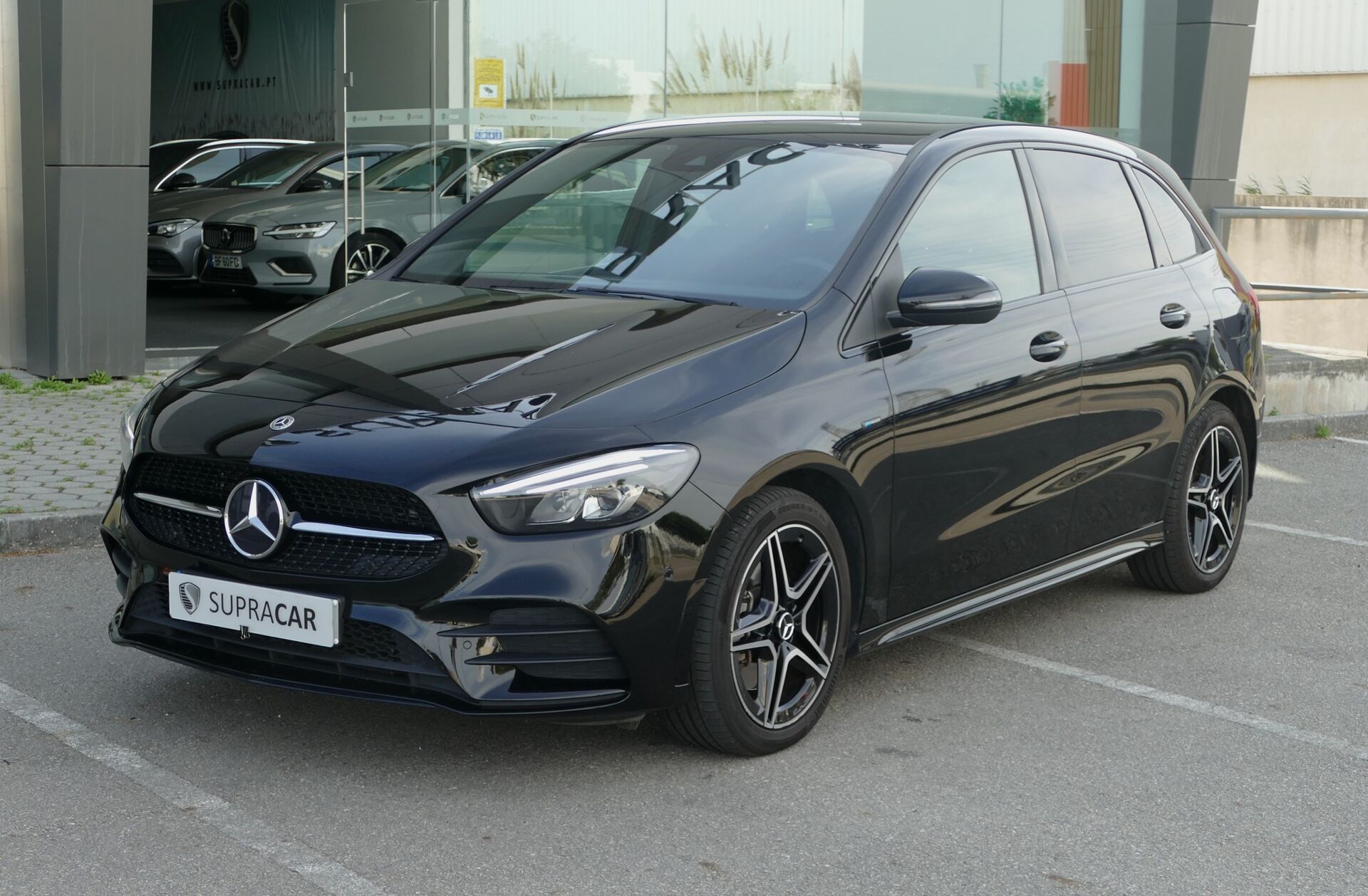 MERCEDES Classe B B 250 e AMG Line