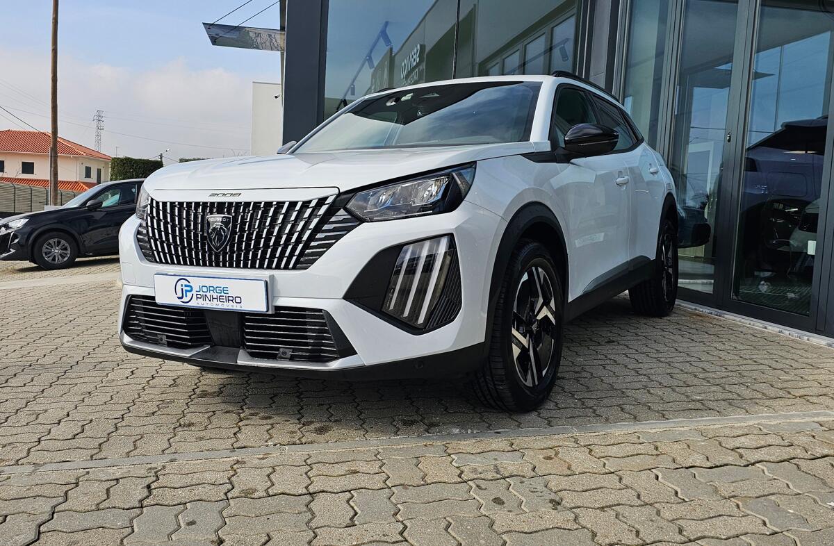 PEUGEOT 2008 e- 54 kWh Allure