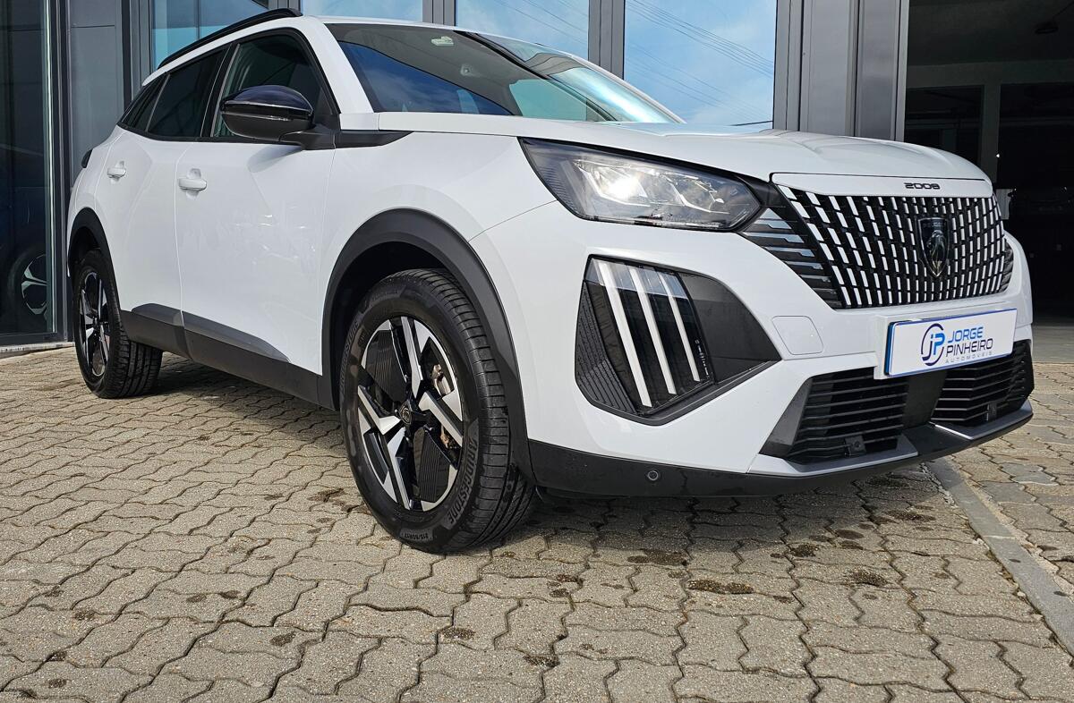 PEUGEOT 2008 e- 54 kWh Allure