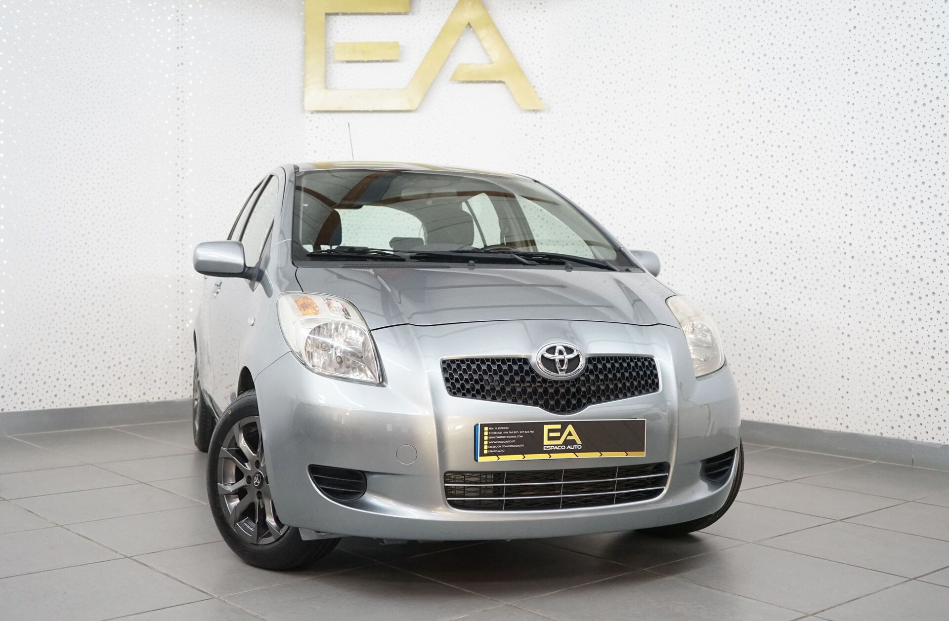 TOYOTA Yaris 1.0 VVT-i