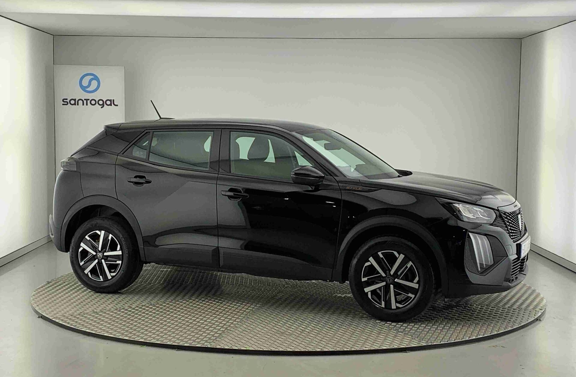 PEUGEOT 2008 1.2 PureTech Style