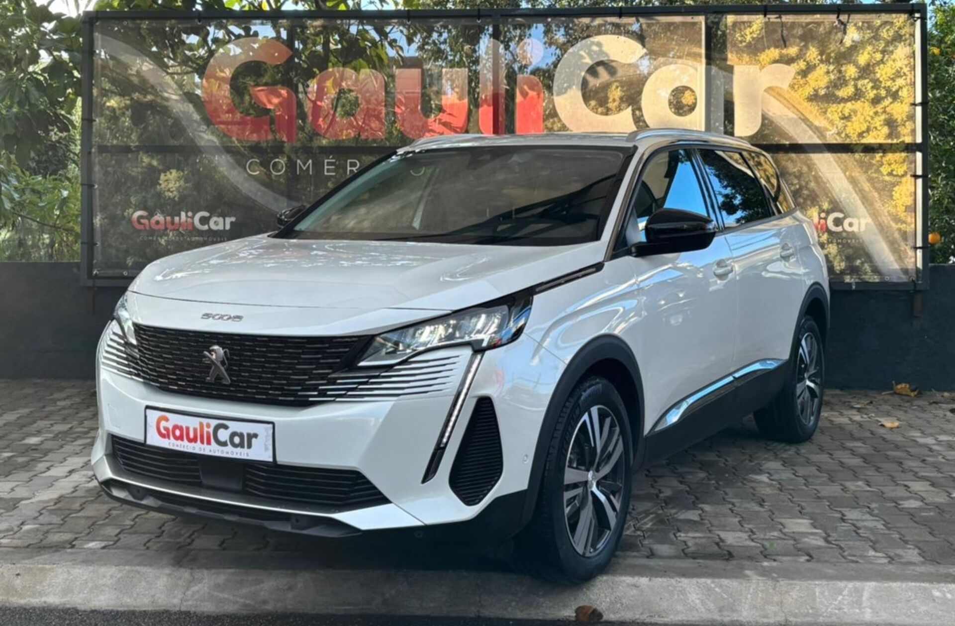 PEUGEOT 5008 1.5 BlueHDi Allure Pack EAT8