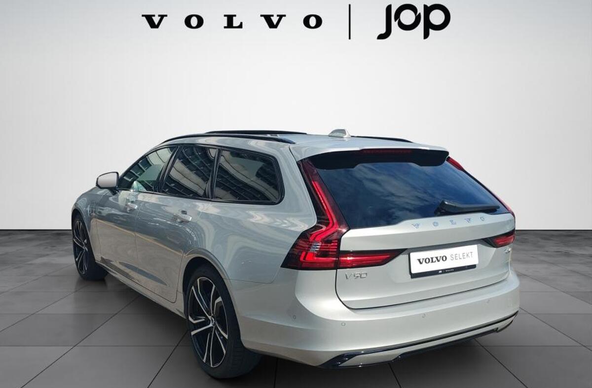 VOLVO V90 2.0 T6 PHEV Plus Dark AWD