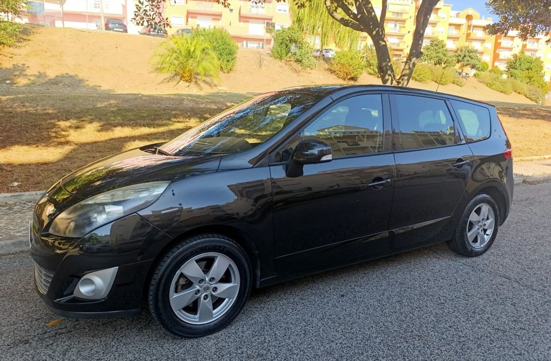 RENAULT Scénic G. 1.5 dCi Dynamique S 7L