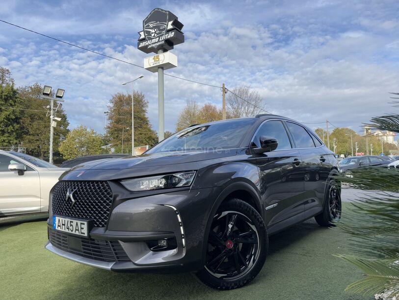 DS DS 4 1.5 BlueHDi Performance Line EAT8 com 111 000 km por 29 750