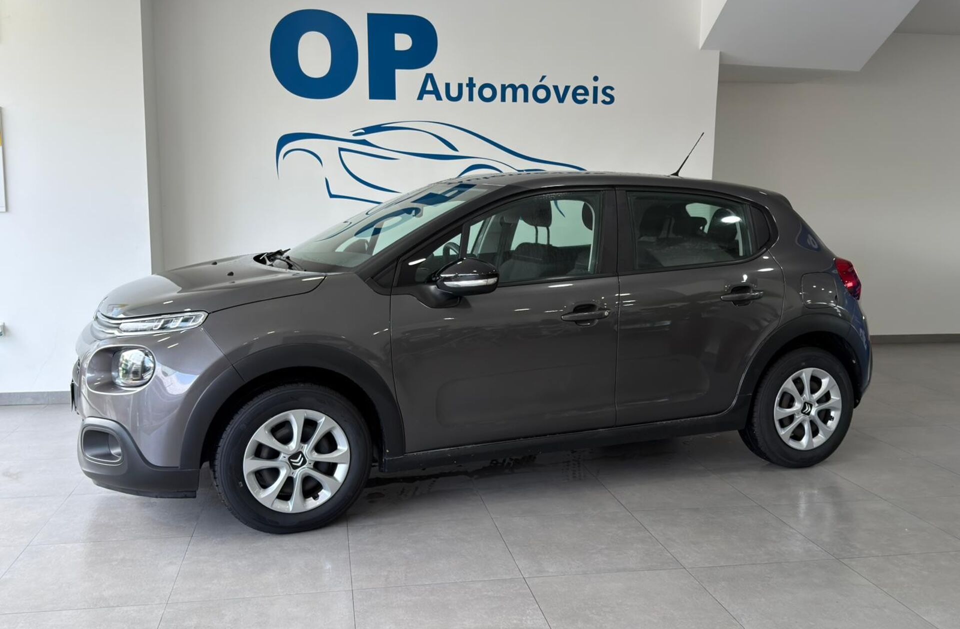 CITROEN C3 1.2 PureTech Shine