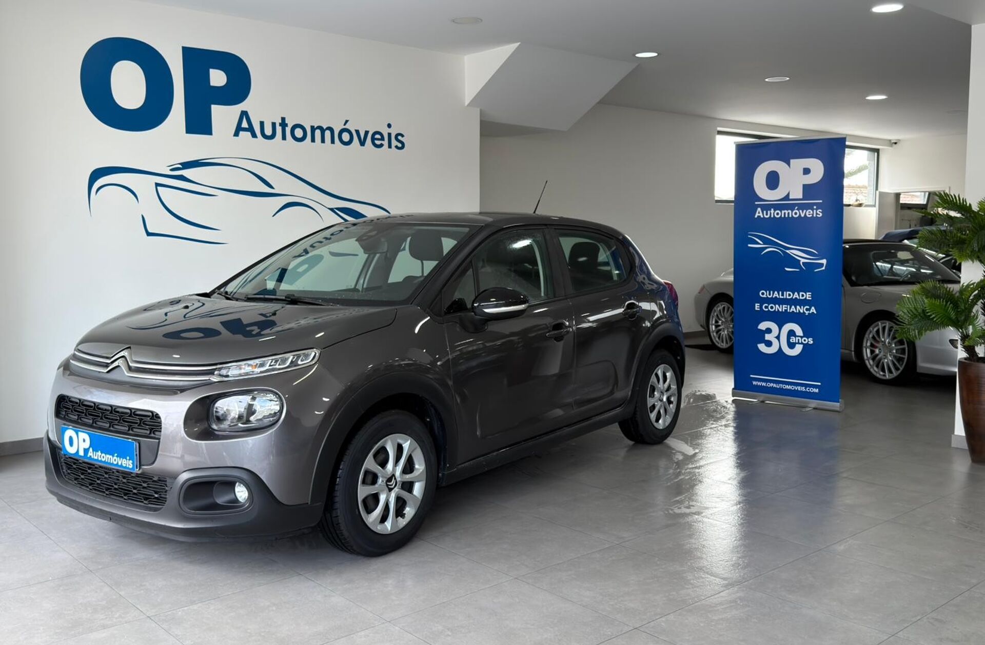 CITROEN C3 1.2 PureTech Shine