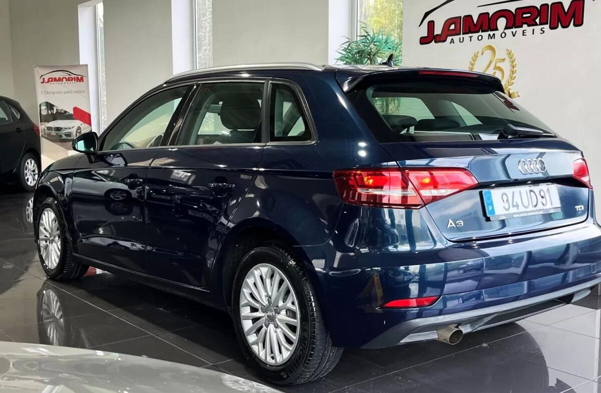 AUDI A3 30 TDI Sport