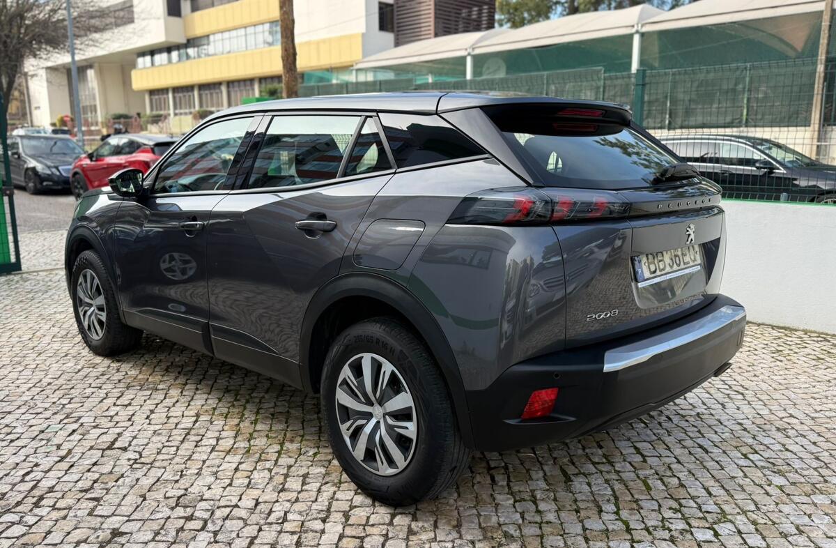 PEUGEOT 2008 1.5 BlueHDi Active Pack EAT8