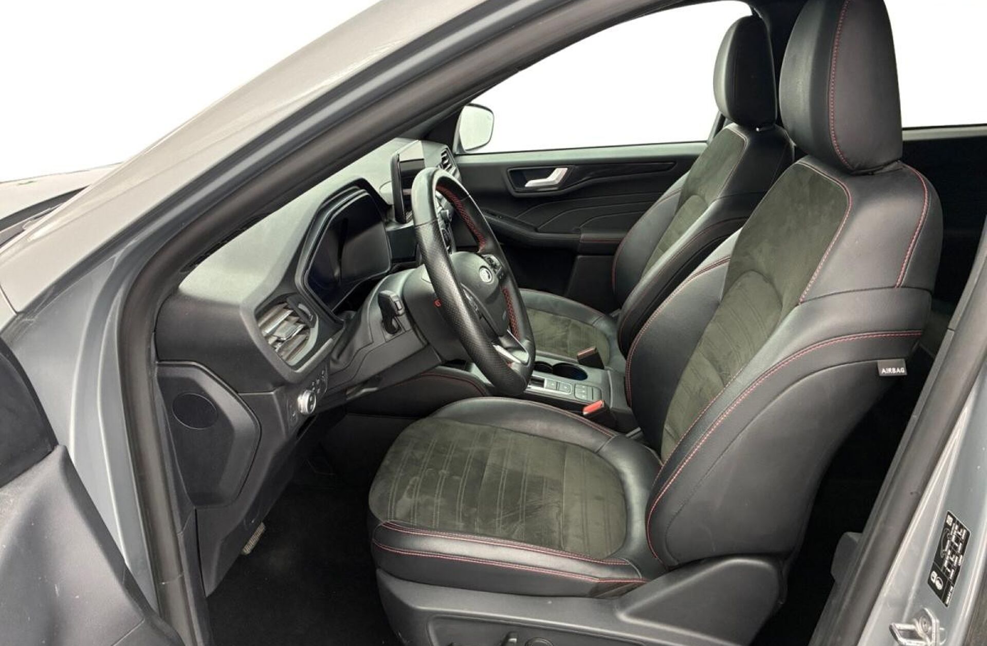 FORD Kuga 2.5 FHEV ST-Line X