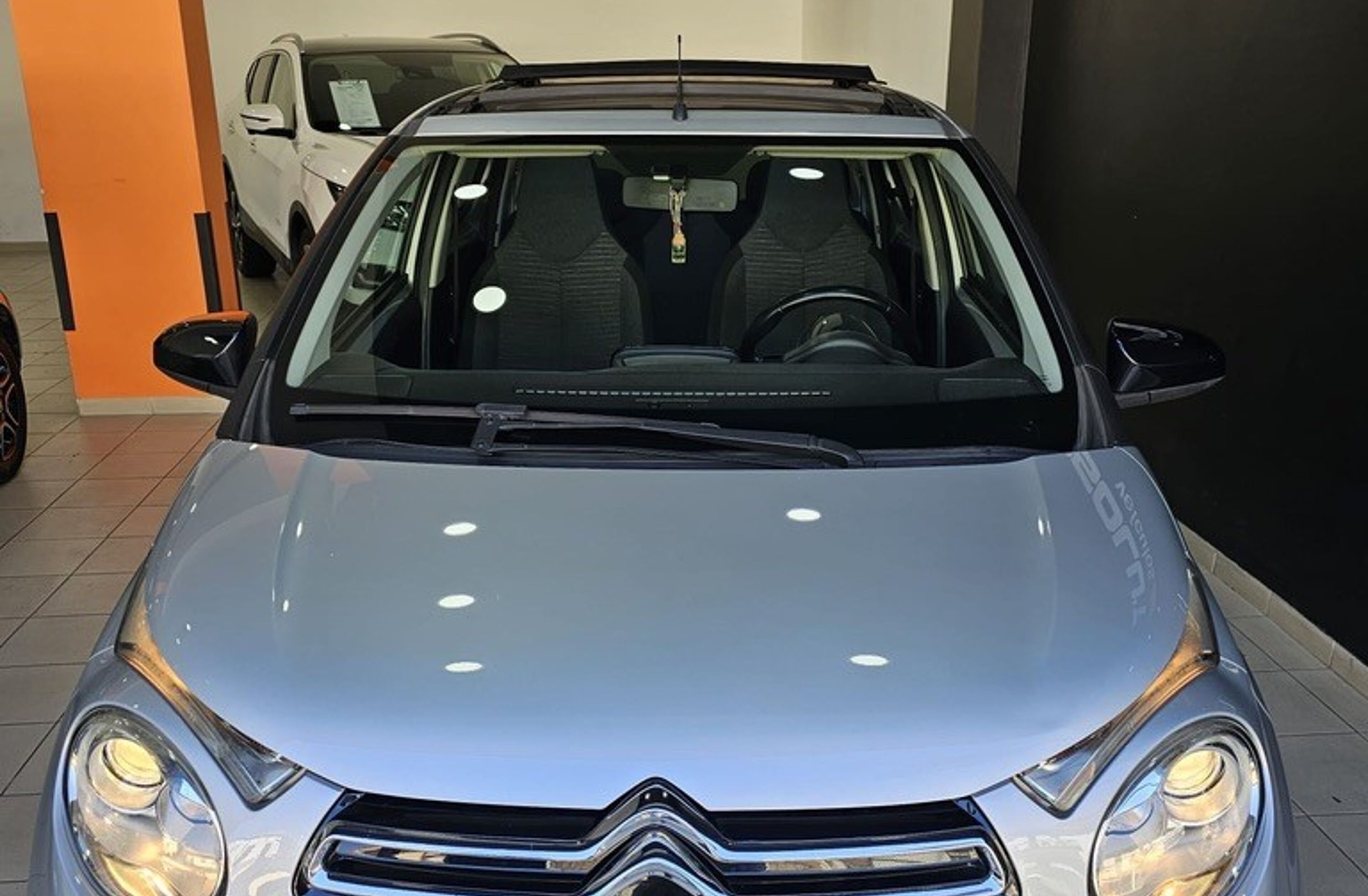 CITROEN C1 1.0 VTi Shine