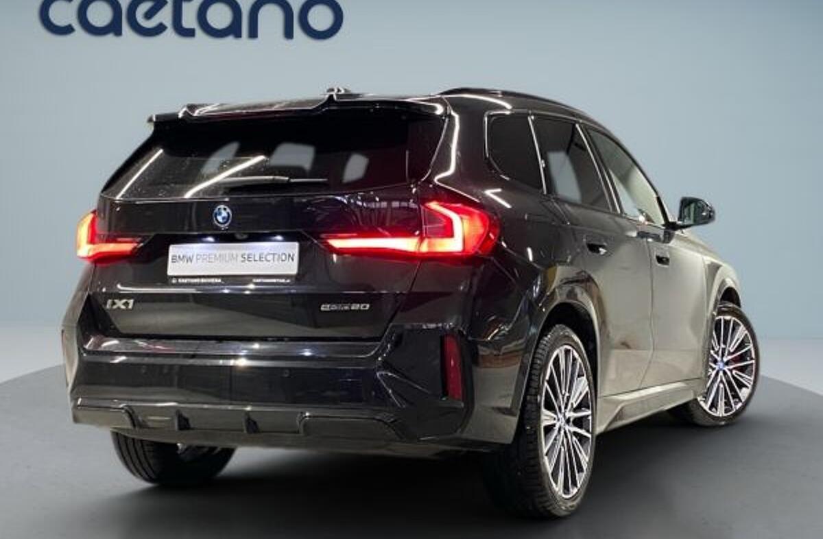 BMW X1 i eDrive20 Pack Desportivo M Pro