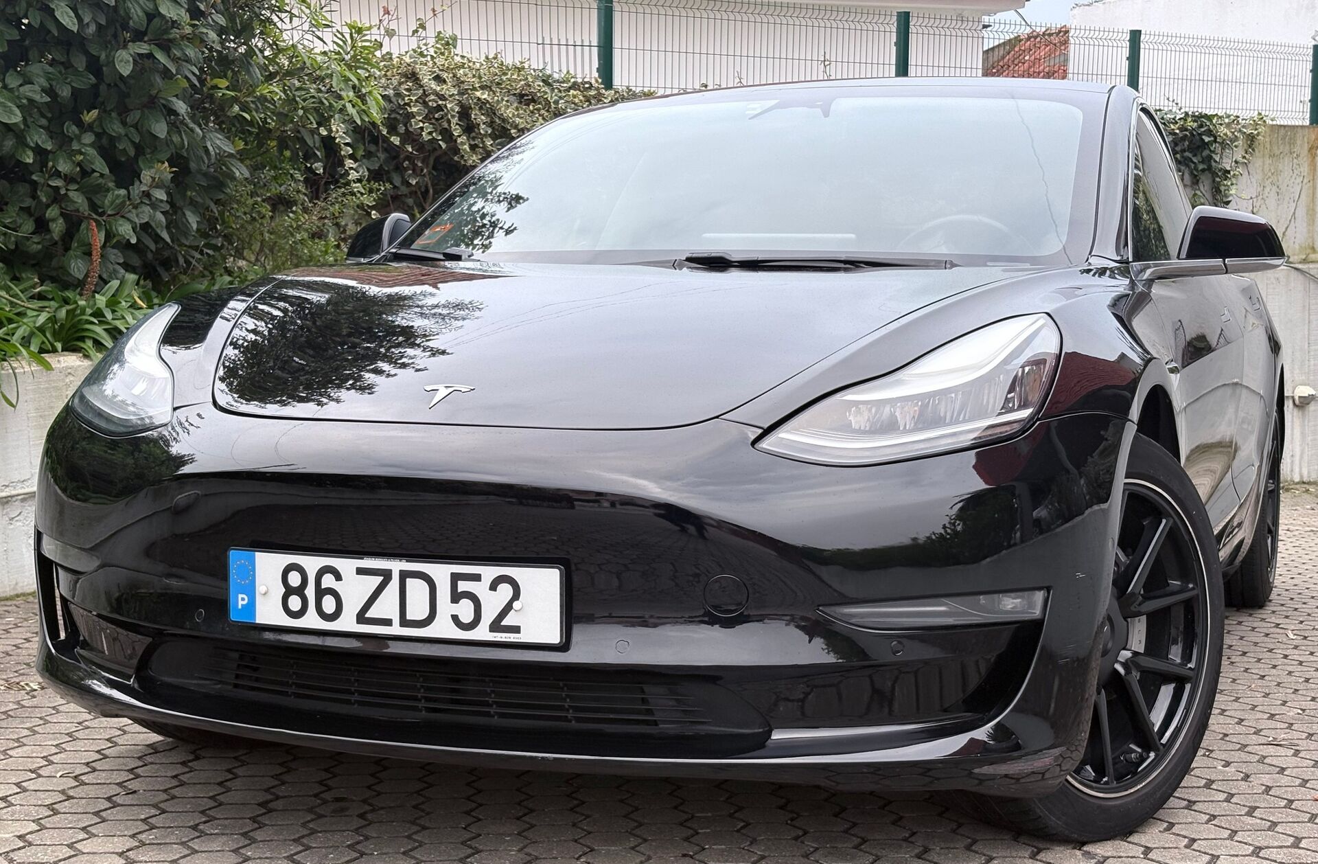 TESLA Model 3 Long-Range RWD