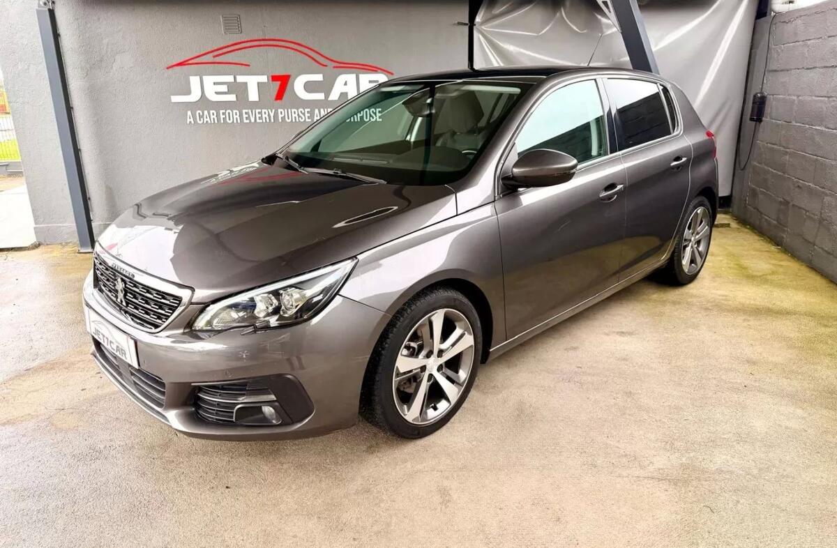 PEUGEOT 308 1.2 PureTech Allure