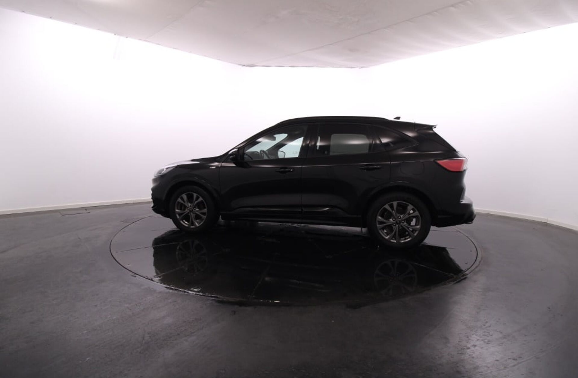 FORD Kuga 1.5 TDCi EcoBlue ST-Line