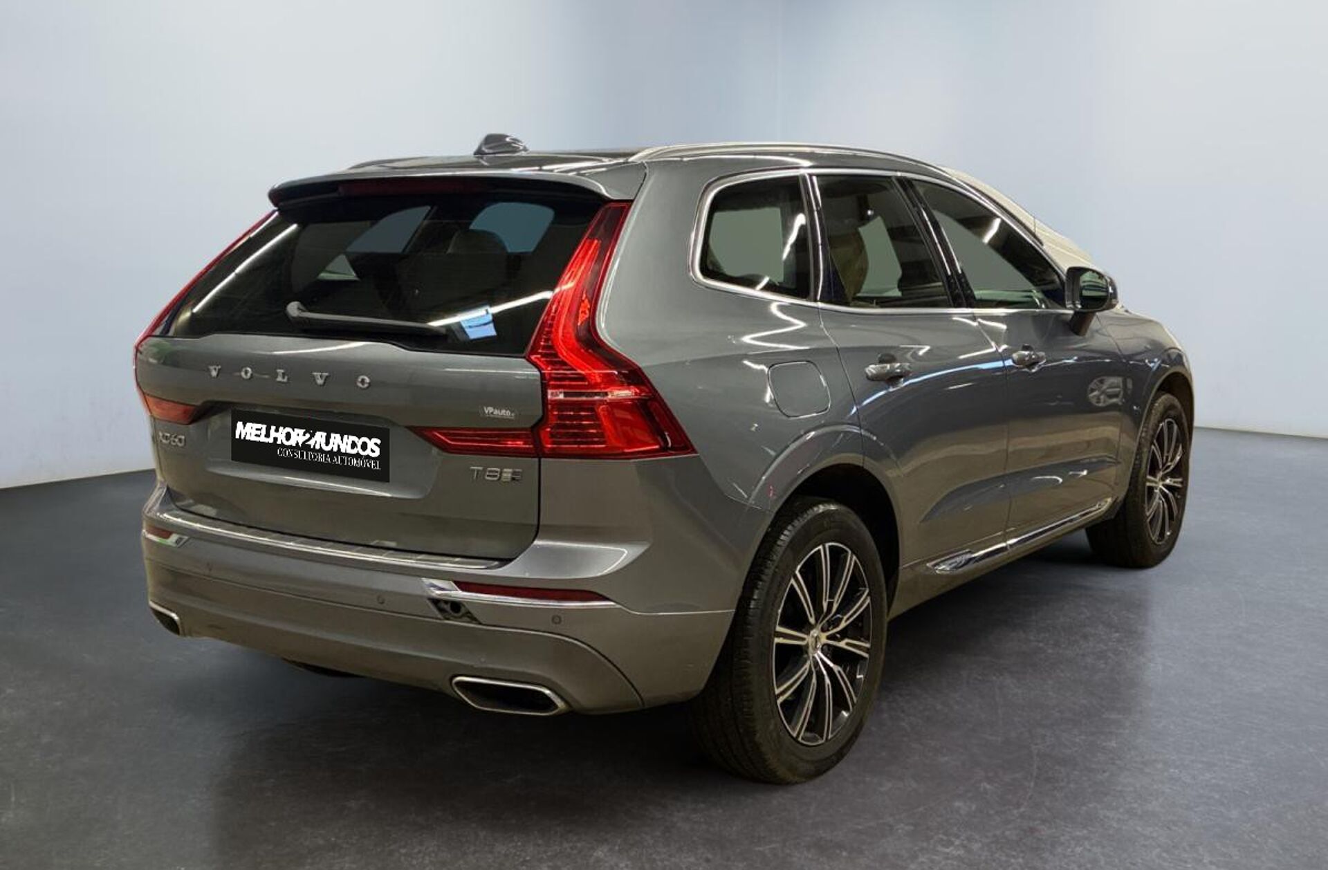 VOLVO XC60 2.0 T8 PHEV Inscription AWD