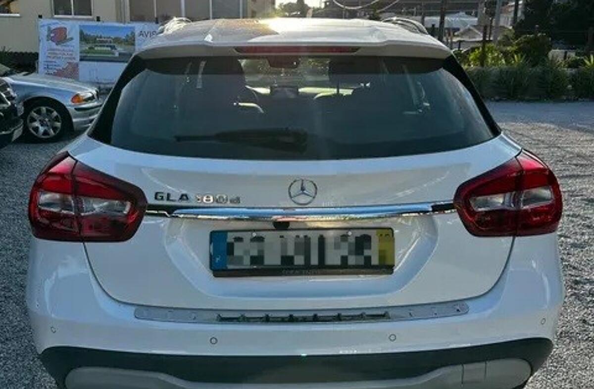 MERCEDES Classe GLA GLA 180 d Urban