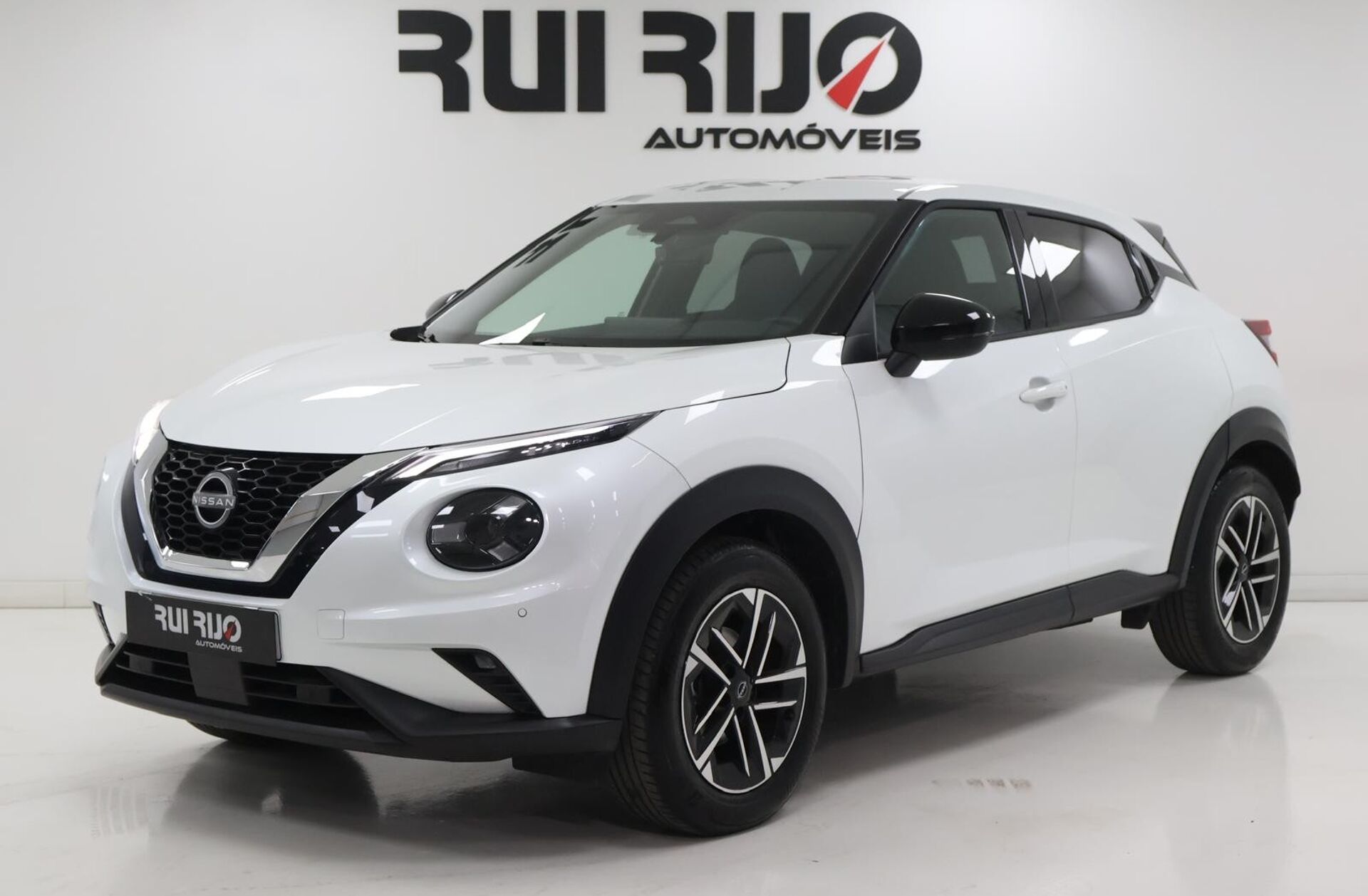 NISSAN Juke 1.0 DIG-T N-Connecta DCT