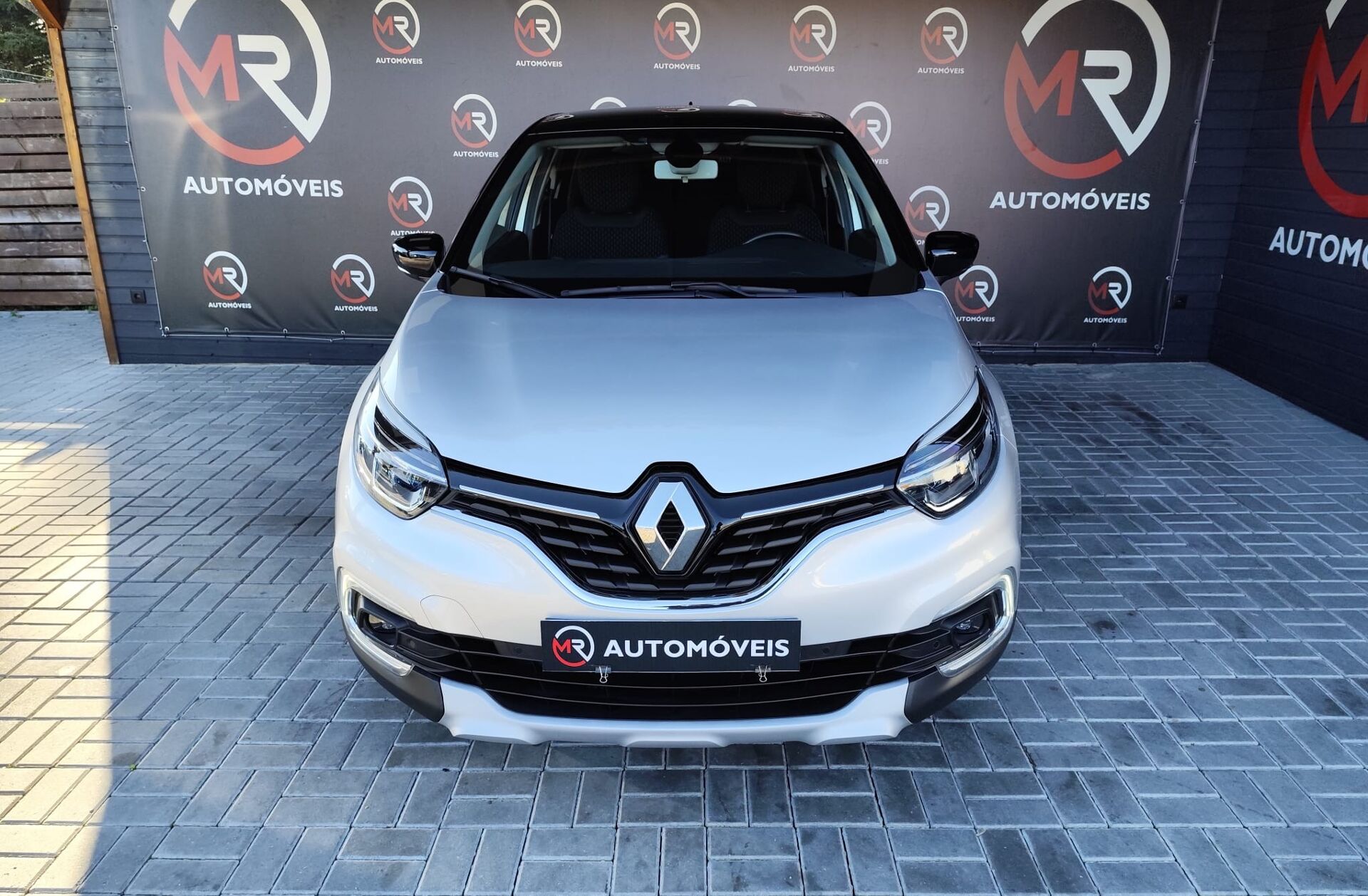 RENAULT Captur 0.9 TCe Exclusive