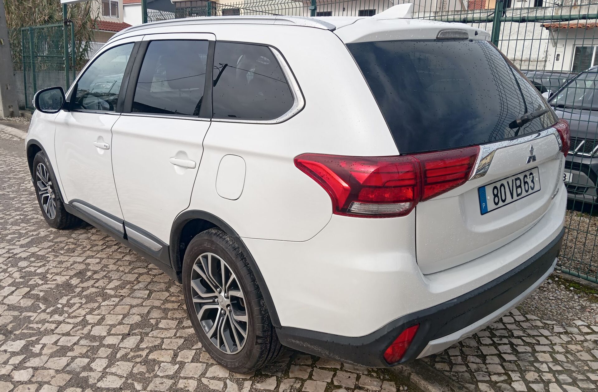 MITSUBISHI Outlander 2.2 DI-D Intense+