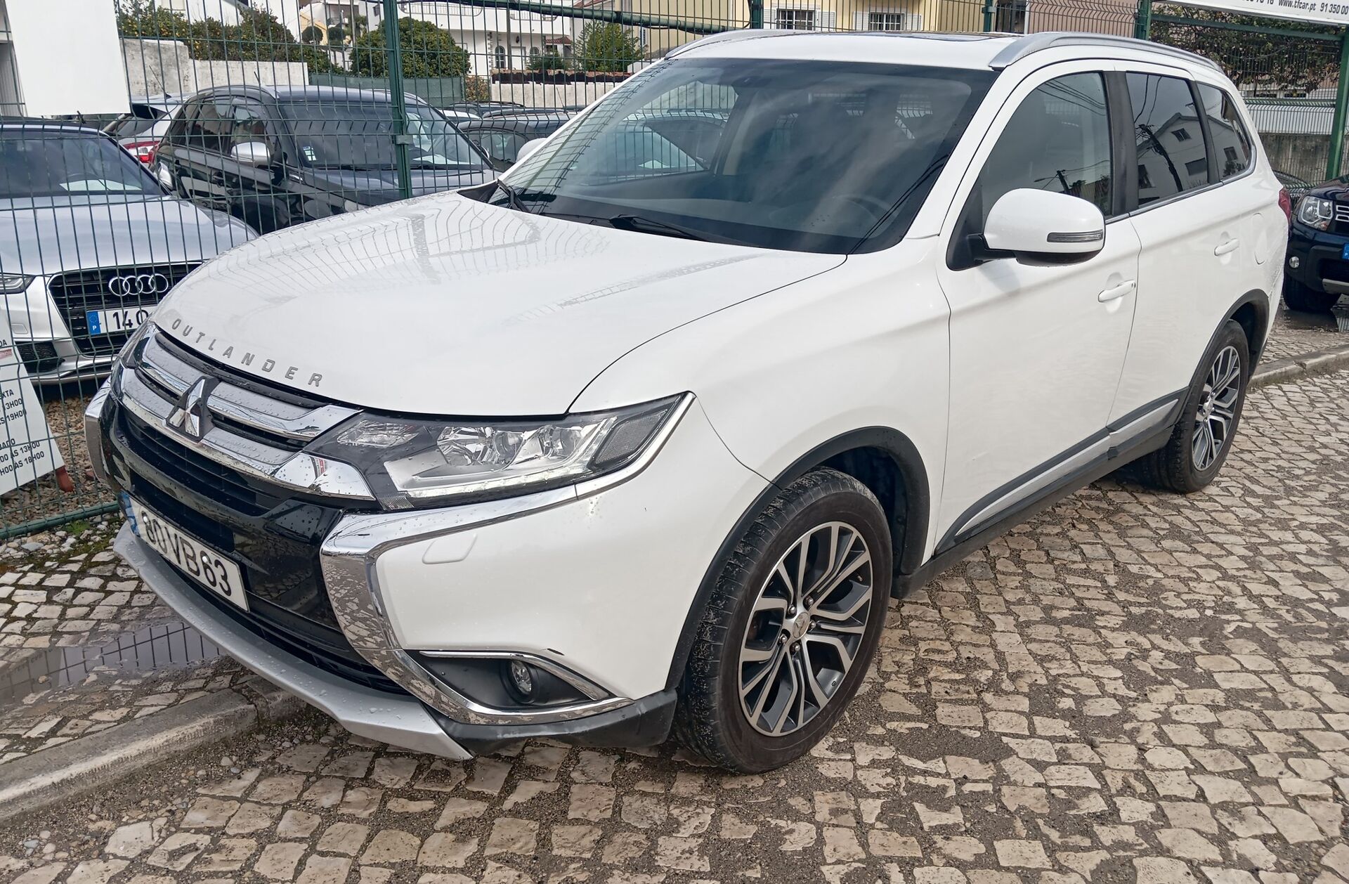 MITSUBISHI Outlander 2.2 DI-D Intense+