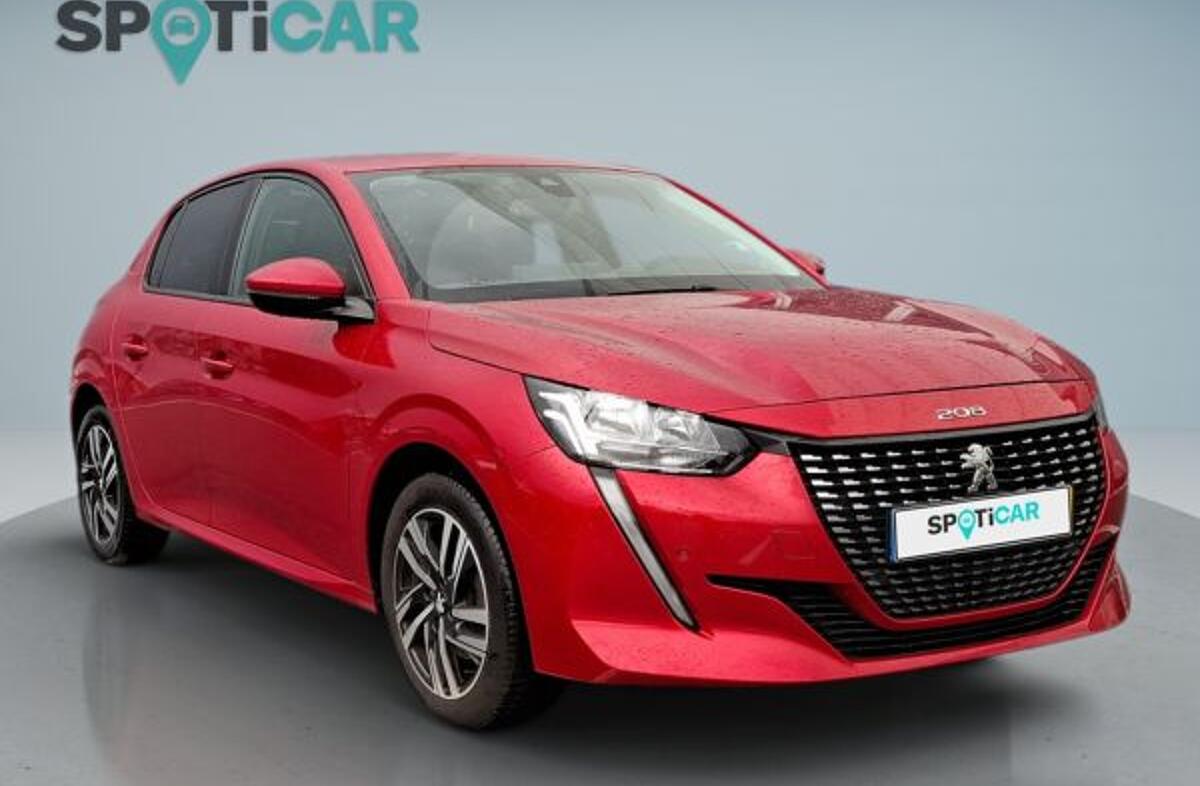 PEUGEOT 208 1.2 PureTech Allure EAT8