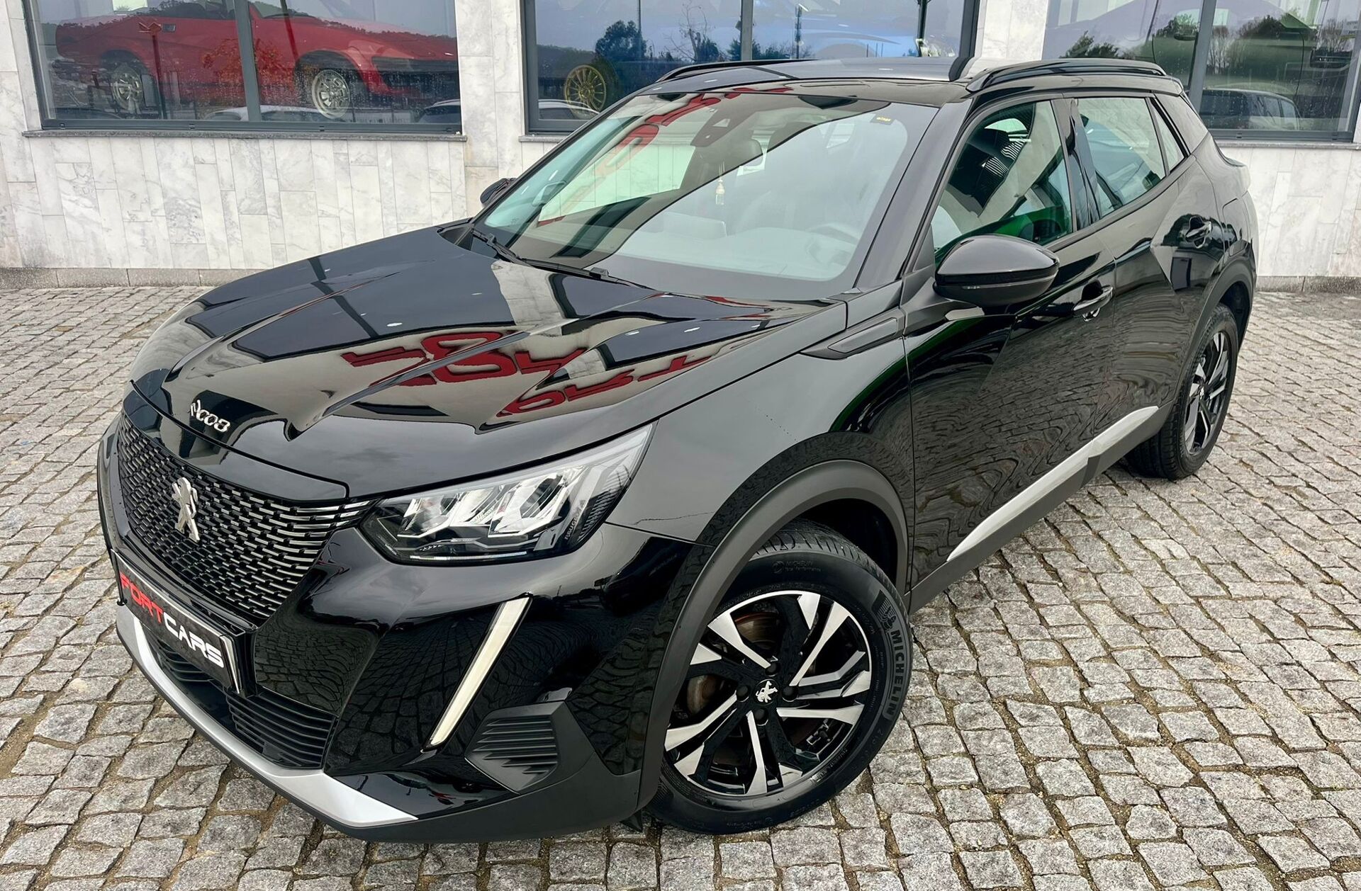 PEUGEOT 2008 1.2 PureTech Allure